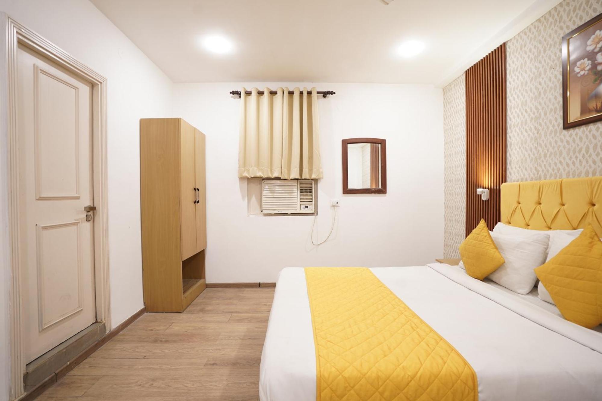 Jageer Palace Mayapuri 3*